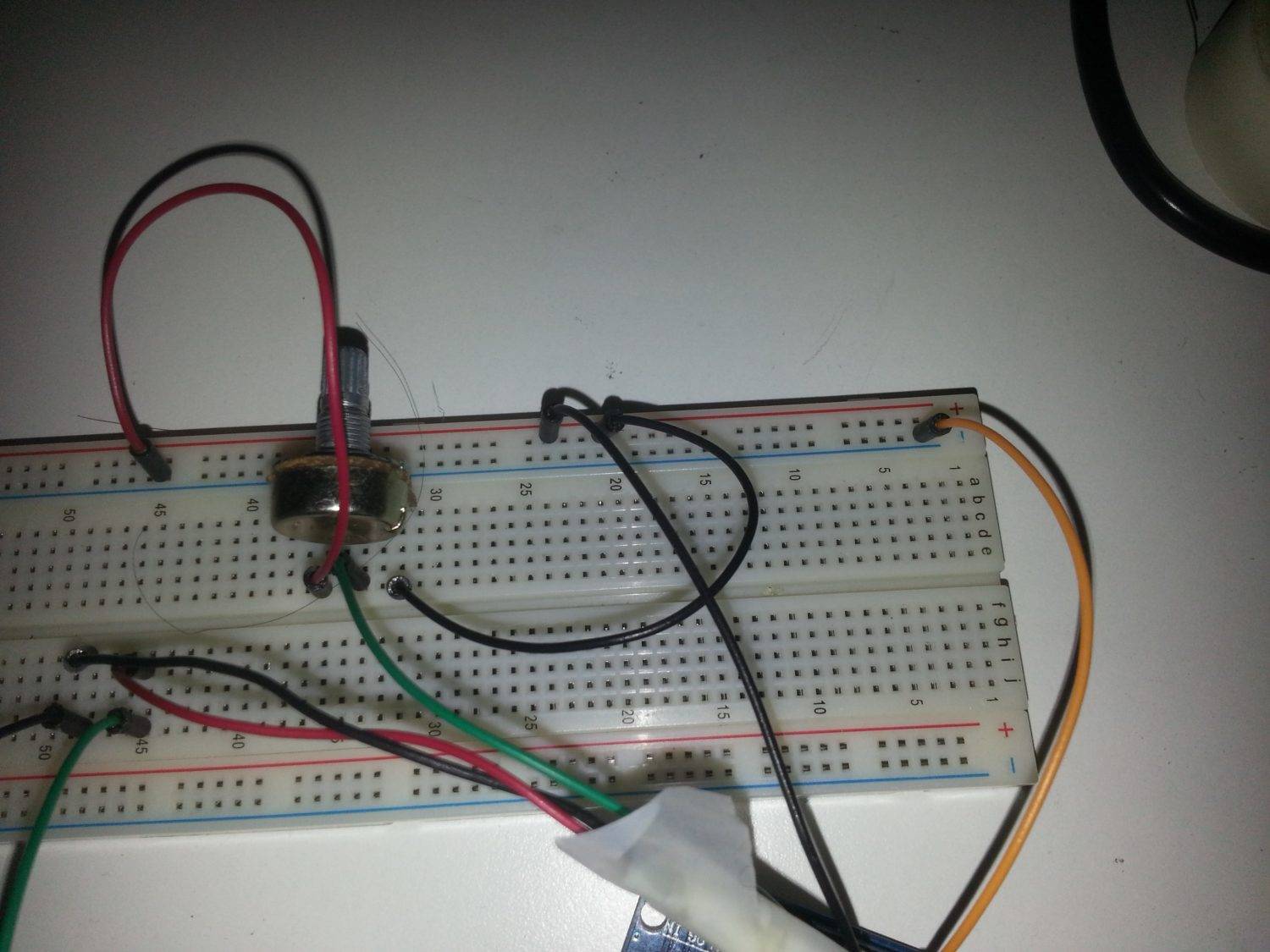 Projet électronique FPGA 4 2 sur 3 Capteur de distance ultrasonique à base du FPGA et Arduino - alimentation1