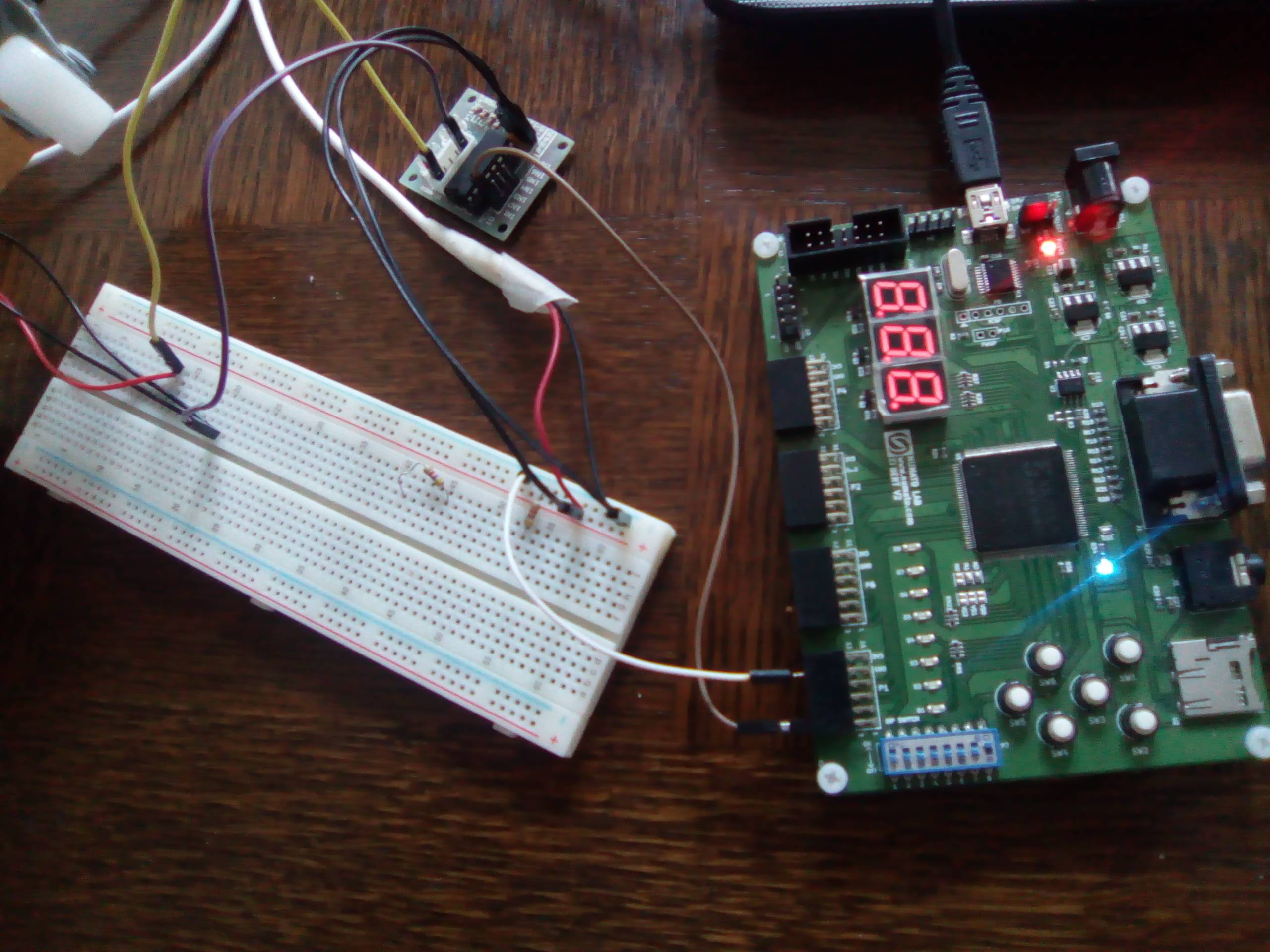 Projet électronique FPGA 6 _Commande multicanaux d'un moteur à CC_photos du projet (2)